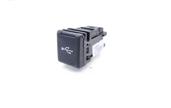 Toyota Hilux VIII USB socket connector 