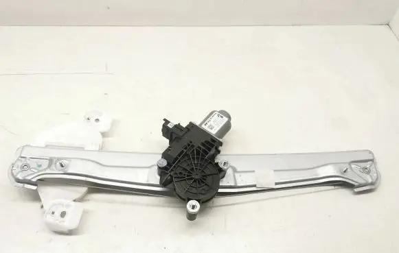 Hyundai Tucson IV NX4 Front door window regulator motor 82450N7010 403334A