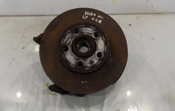 Seat Ibiza IV (6J,6P) Front wheel hub spindle knuckle