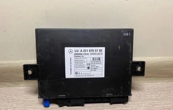 Mercedes-Benz S W221 Keyless (KESSY) go control unit/module A2218705785 5WK48079