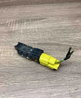 Audi A6 S6 C5 4B Airbag deployment crash/impact sensor 4B0959643D