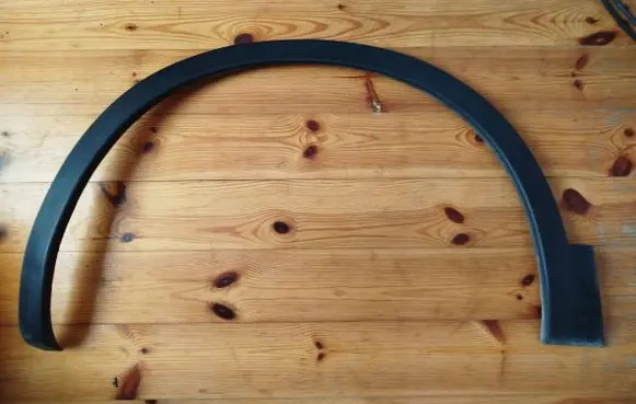 Nissan Qashqai+2 Front arch trim 63811BR01A