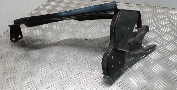 Mercedes-Benz C W204 Headlight/headlamp mounting bracket A2046200991