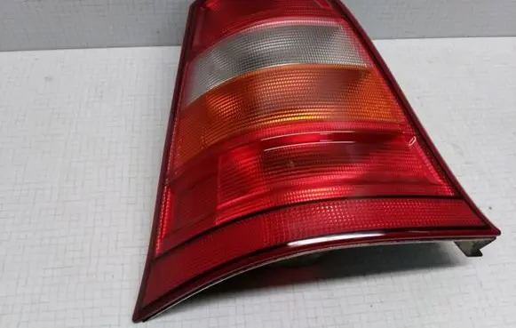 Mercedes-Benz C W202 Rear/tail lights ULO3310 1688200164L ULO3310L