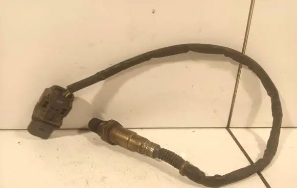 Volkswagen Touareg I Lambda probe sensor 059906262 0281004036