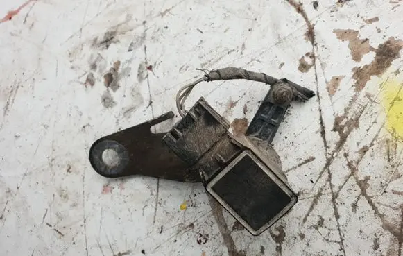 Headlight level adjustment motor