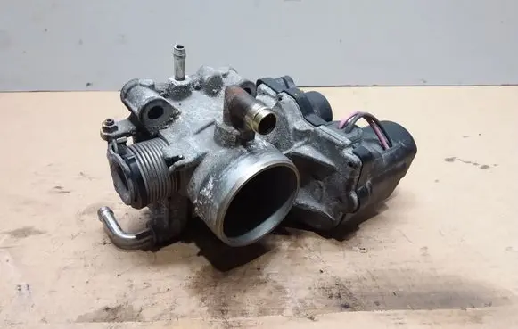 Toyota Prius (XW20) Throttle valve 8945230150