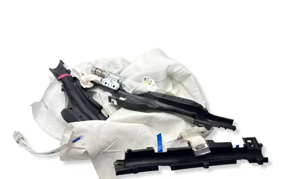 Toyota Yaris XP210 Front door airbag 643139200