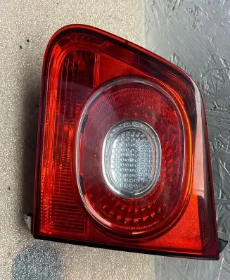 Volkswagen Tiguan Tailgate rear/tail lights 5N0945094B