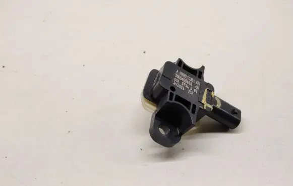 Mercedes-Benz A W176 Airbag deployment crash/impact sensor A1668210351