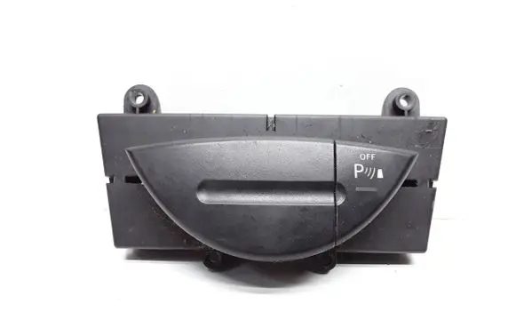 Mercedes-Benz E W211 Parking (PDC) sensor switch 2118213058