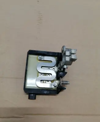 Mercedes-Benz GLC X253 C253 Battery relay fuse A0009061505 1110055