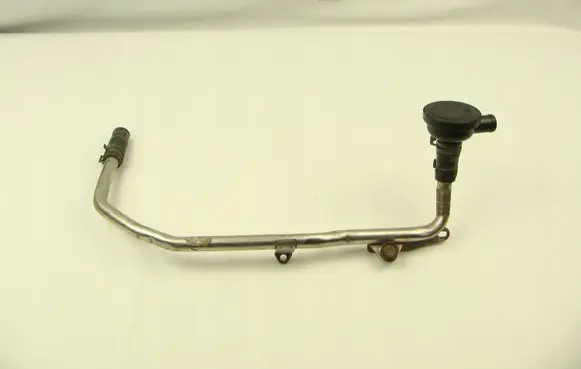 Audi RS6 C5 Breather/breather pipe/hose 077103212