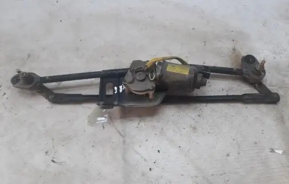 Hyundai Elantra Front wiper linkage and motor