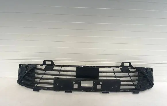 Renault Clio V Front bumper lower grill 622546955R