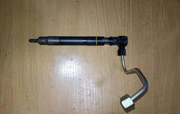 SsangYong Rexton Fuel injector A6720170121 28579431BA