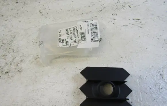 Skoda Karoq Front parking sensor holder (PDC) 57A853665B