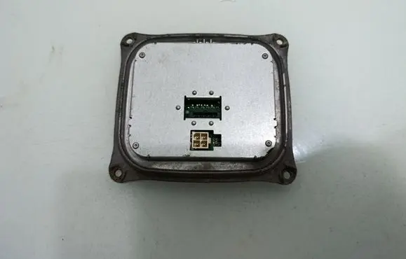 Audi A4 S4 B8 8K Headlight ballast module Xenon 8K0907472