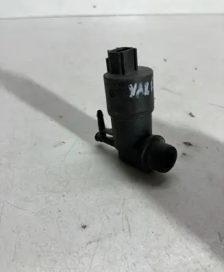 Toyota Yaris XP210 Headlight washer pump 853300f020