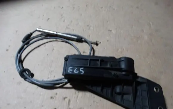 BMW 7 E65 E66 Hand brake release handle 7508773E