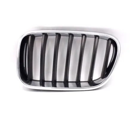 BMW X3 F25 Front bumper upper radiator grill 51117210725