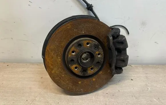Fiat 500X Front wheel hub spindle knuckle 