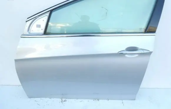 Hyundai i40 Front door
