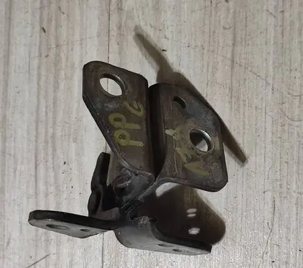 Jeep Grand Cherokee Front door upper hinge