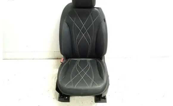 Ford Mach-E I Front driver seat 