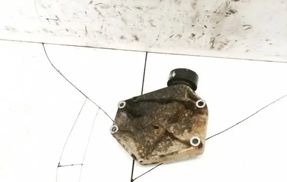 Opel Astra H Engine mounting bracket