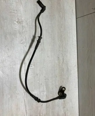 Mercedes-Benz CLK A208 C208 ABS brake wheel speed sensor A0015429818