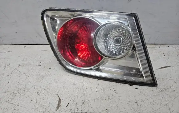 Tailgate rear/tail lights