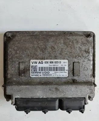 Skoda Fabia Mk2 (5J) Wing mirror control module 03E906023D 5WP4050204