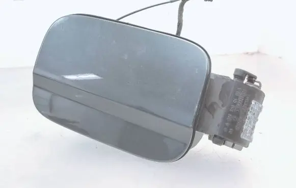 Mercedes-Benz C W204 Fuel tank cap A2047500103