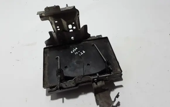 Nissan Qashqai Battery box tray cover/lid 24428JD70A