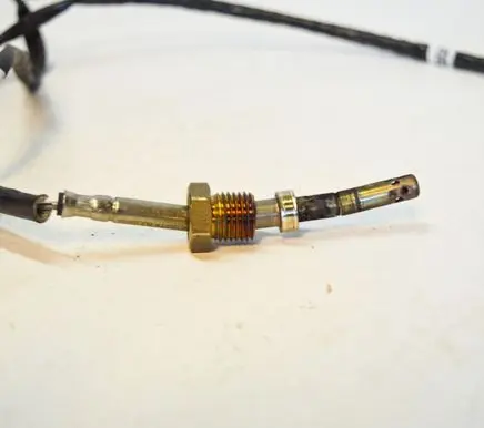 Audi A3 S3 8V Oil temperature sensor 04L906088E