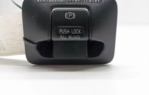 Volvo V70 Hand parking brake switch 31334637