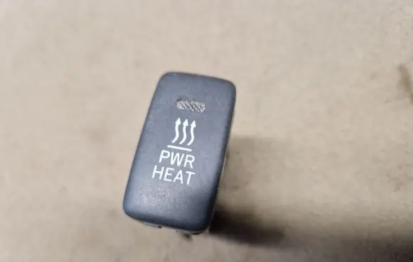 Toyota Hilux (AN10, AN20, AN30) Other switches/knobs/shifts