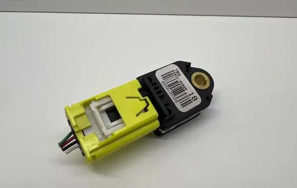 Toyota Verso Airbag deployment crash/impact sensor 8983105020 0950185355