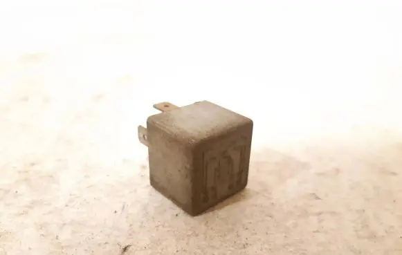 Audi A6 S6 C5 4B Other relay 431951253A 12V25A11078