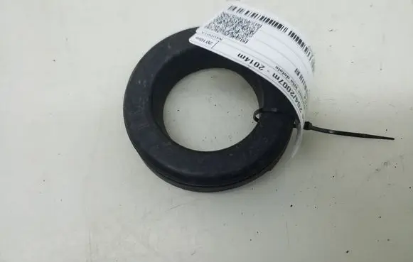 Mercedes-Benz C W204 Front upper strut mount A2103250284