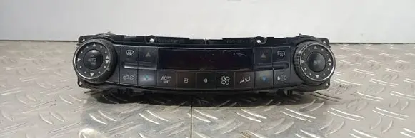 Mercedes-Benz E W211 Climate control unit 2118300685 00080403
