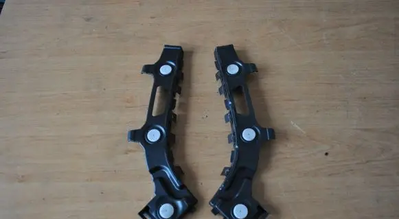 Opel Zafira B Rear bumper mounting bracket DU232321