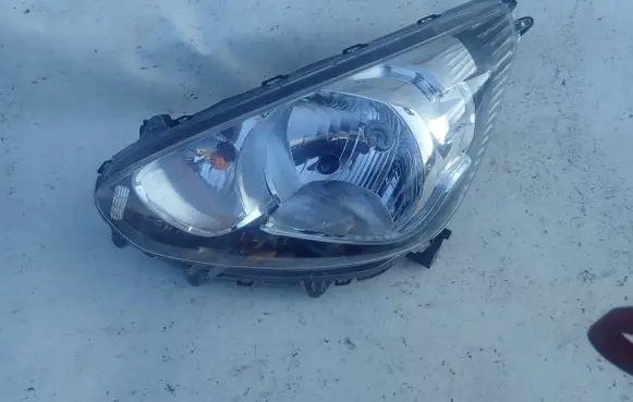 Mitsubishi Space Star Headlight/headlamp