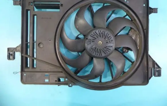 Ford C-MAX II Fan set 8V61-8C607-ED IMPRK1284553