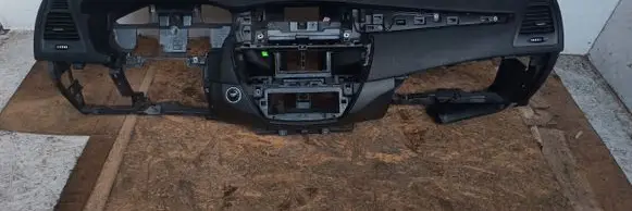 Renault Laguna III Dashboard 938u8574