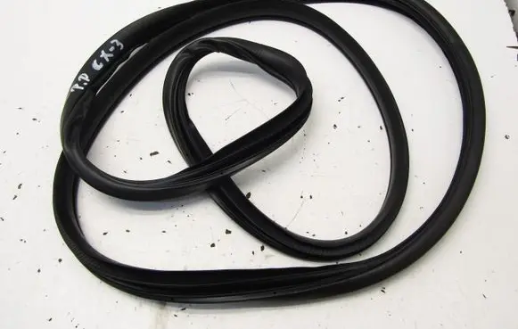 Mazda CX-3 Front door rubber seal 1441
