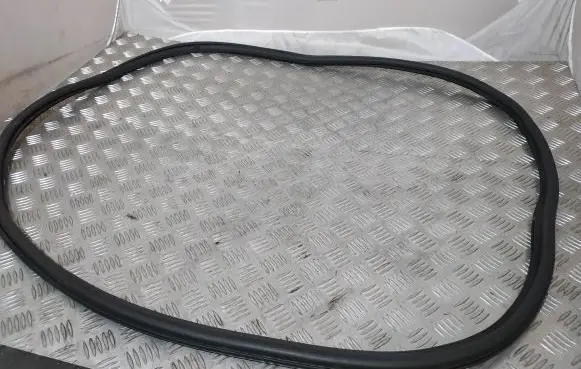Seat Ibiza V (KJ) Front door rubber seal 6F0867366