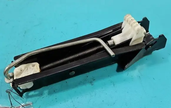 Renault Clio III Lift Jack 8200682541 IMPRK1608249