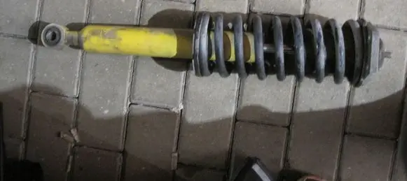 Maserati Quattroporte Rear shock absorber/damper 235583